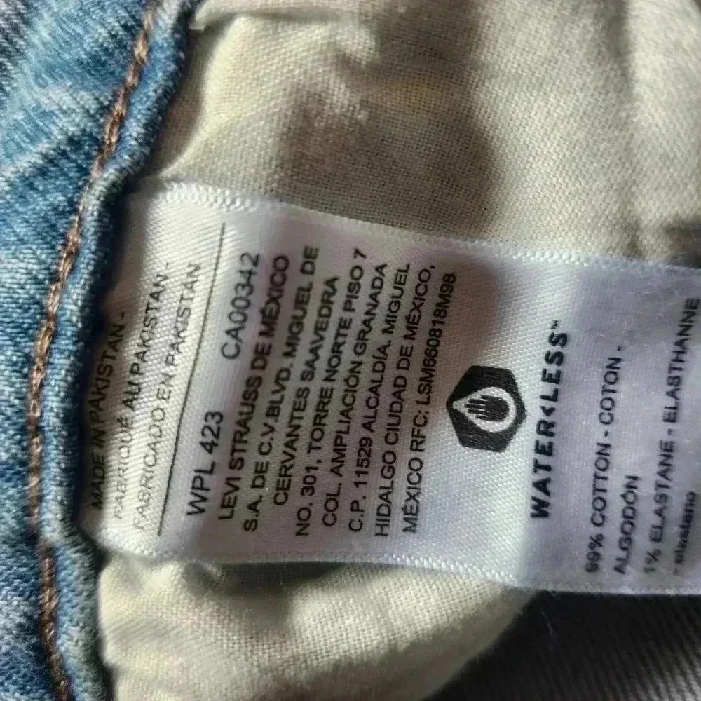 Signature by Levi Strauss & Co. Light Wash Denim Skirt Size 14 - Picture 12 of 15